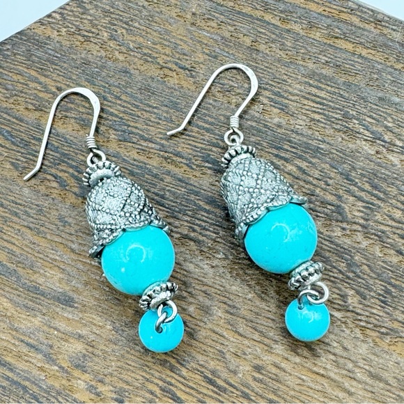 Vintage turquoise and silver ornate bead cap dangle earrings - Picture 7 of 9